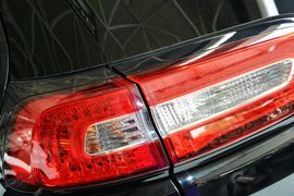 2014款Jeep自由光2.4L豪华版