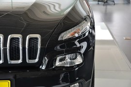 2014款Jeep自由光2.4L豪华版
