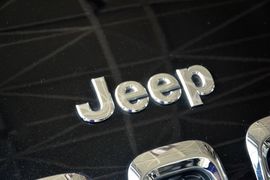 2014款Jeep自由光2.4L豪华版