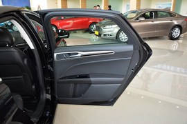 2013款福特蒙迪欧2.0L