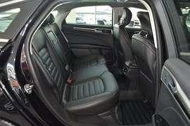 2013款福特蒙迪欧2.0L