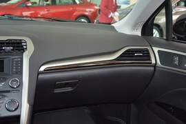2013款福特蒙迪欧2.0L