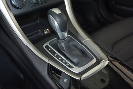 2013款福特蒙迪欧2.0L