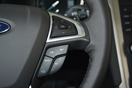 2013款福特蒙迪欧2.0L