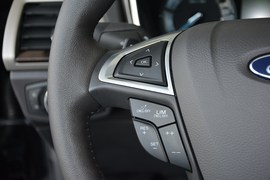 2013款福特蒙迪欧2.0L