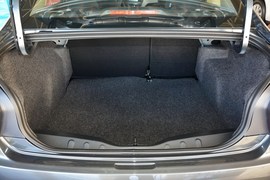 2015款雪铁龙全新爱丽舍