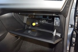 2015款雪铁龙全新爱丽舍