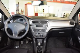 2015款雪铁龙全新爱丽舍