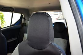 2013款长安铃木奥拓1.0L手动豪华型
