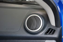 2013款长安铃木奥拓1.0L手动豪华型