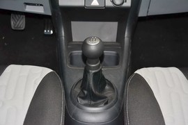 2013款长安铃木奥拓1.0L手动豪华型