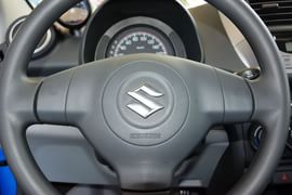 2013款长安铃木奥拓1.0L手动豪华型