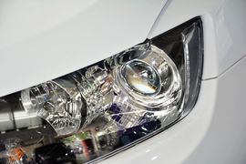 2014款Jeep指南者2.4L