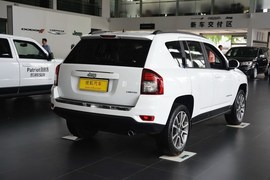 2014款Jeep指南者2.4L