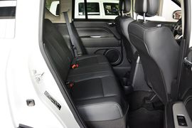 2014款Jeep指南者2.4L