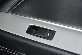 2014款Jeep指南者2.4L