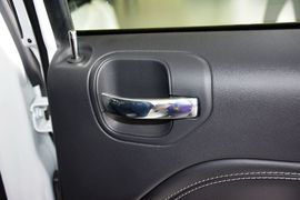 2014款Jeep指南者2.4L