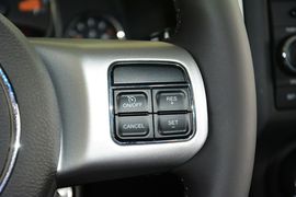 2014款Jeep指南者2.4L