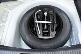 2015款斯柯达晶锐1.4L自动前行版