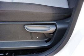2015款斯柯达晶锐1.4L自动前行版