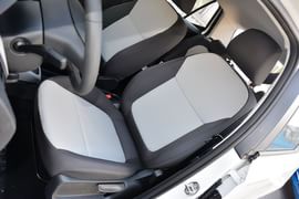 2015款斯柯达晶锐1.4L自动前行版