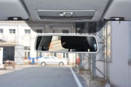 2015款斯柯达晶锐1.4L自动前行版