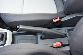 2015款斯柯达晶锐1.4L自动前行版