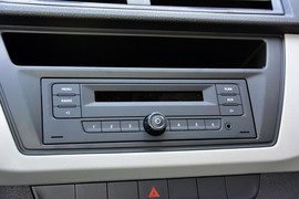 2015款斯柯达晶锐1.4L自动前行版