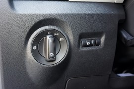 2015款斯柯达晶锐1.4L自动前行版