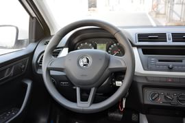 2015款斯柯达晶锐1.4L自动前行版