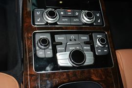 2014款奥迪A8L