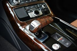 2014款奥迪A8L