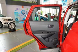 2012款日产逍客2.0XL火CVT两驱