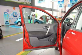 2012款日产逍客2.0XL火CVT两驱