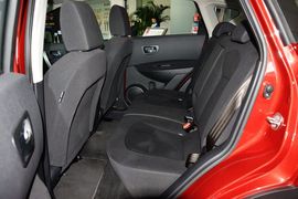 2012款日产逍客2.0XL火CVT两驱