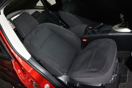 2012款日产逍客2.0XL火CVT两驱