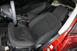 2012款日产逍客2.0XL火CVT两驱