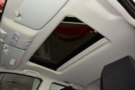 2012款日产逍客2.0XL火CVT两驱