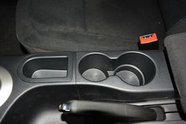 2012款日产逍客2.0XL火CVT两驱