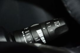 2012款日产逍客2.0XL火CVT两驱