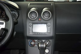 2012款日产逍客2.0XL火CVT两驱