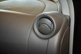 2014款日产阳光1.5XE