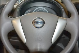 2014款日产阳光1.5XE