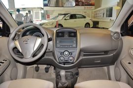 2014款日产阳光1.5XE