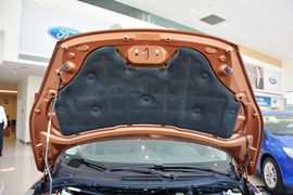 2013款福特嘉年华两厢1.5L自动时尚型