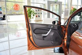 2013款福特嘉年华两厢1.5L自动时尚型