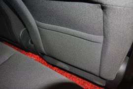 2013款福特嘉年华两厢1.5L自动时尚型