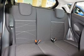 2013款福特嘉年华两厢1.5L自动时尚型