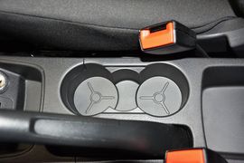 2013款福特嘉年华两厢1.5L自动时尚型