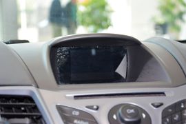 2013款福特嘉年华两厢1.5L自动时尚型